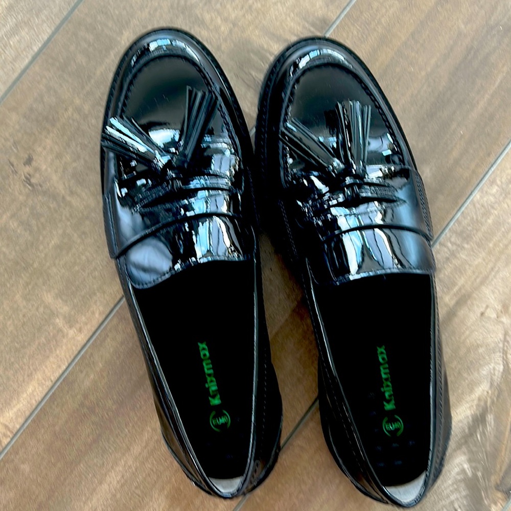 STUART WEITZMAN loafers